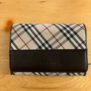 Burberry Checkered Wallet with Black Leather